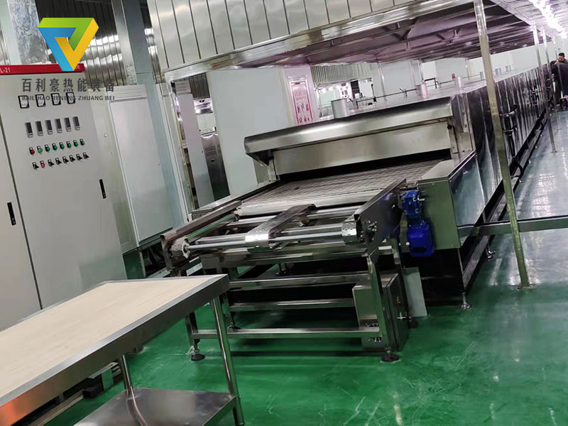 熱烈祝賀我公司新疆客戶定制的馕餅隧道爐已到達(dá)現(xiàn)場安裝！